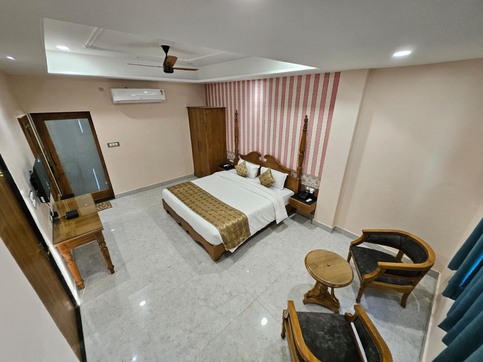 The Mewar Palace And Resort Shivpuri  Екстер'єр фото