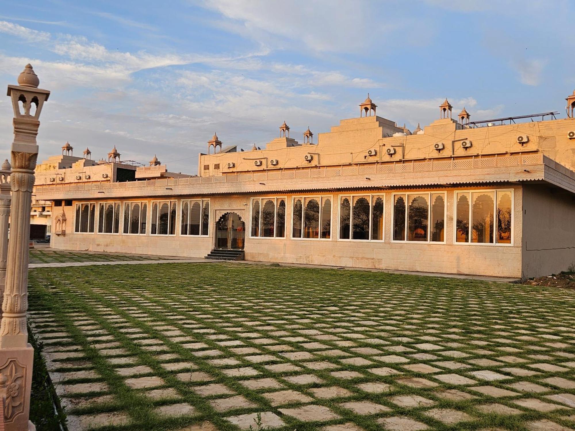 The Mewar Palace And Resort Shivpuri  Екстер'єр фото
